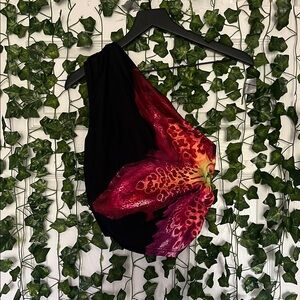 Amazon Women's Black and Red One-Shoulder Top